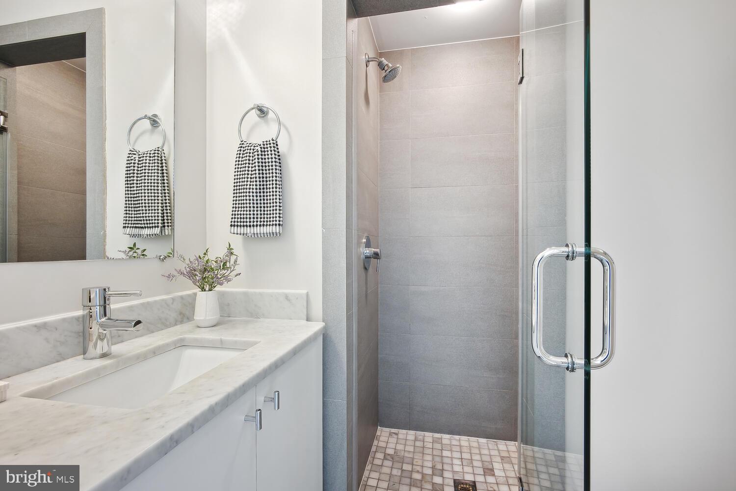 1431 11th St NW #301