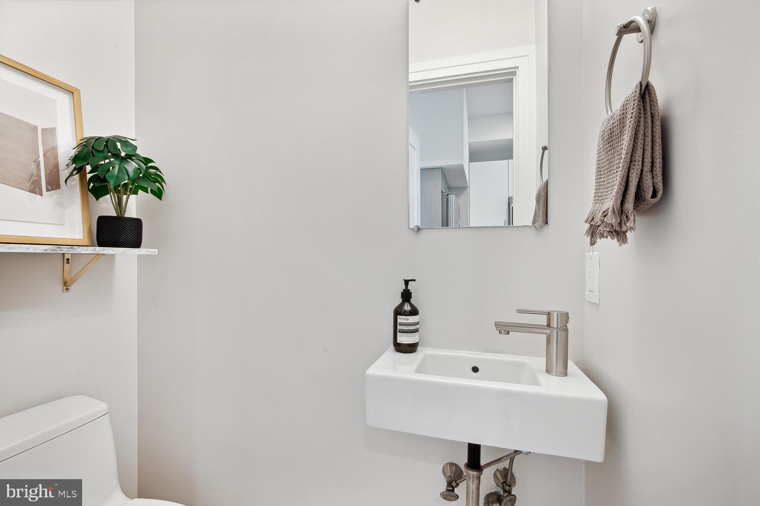 1431 11th St NW #301