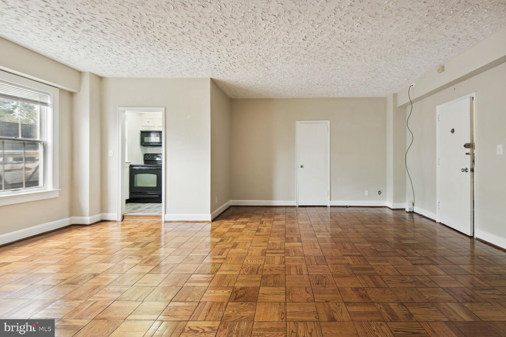 3901 Cathedral Ave NW #311