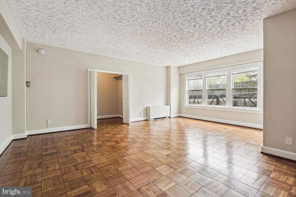 3901 Cathedral Ave NW #311