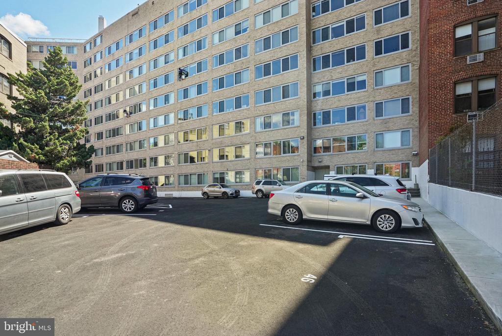 1330 NEW HAMPSHIRE AVE NW #806