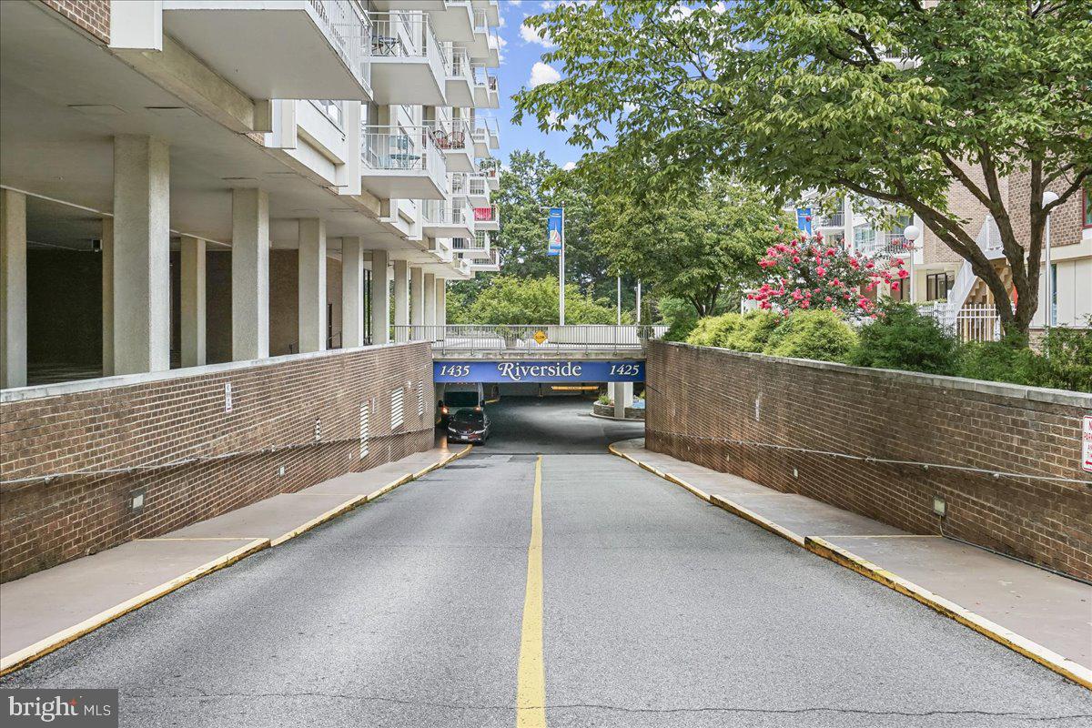 1435 4TH ST SW #B801