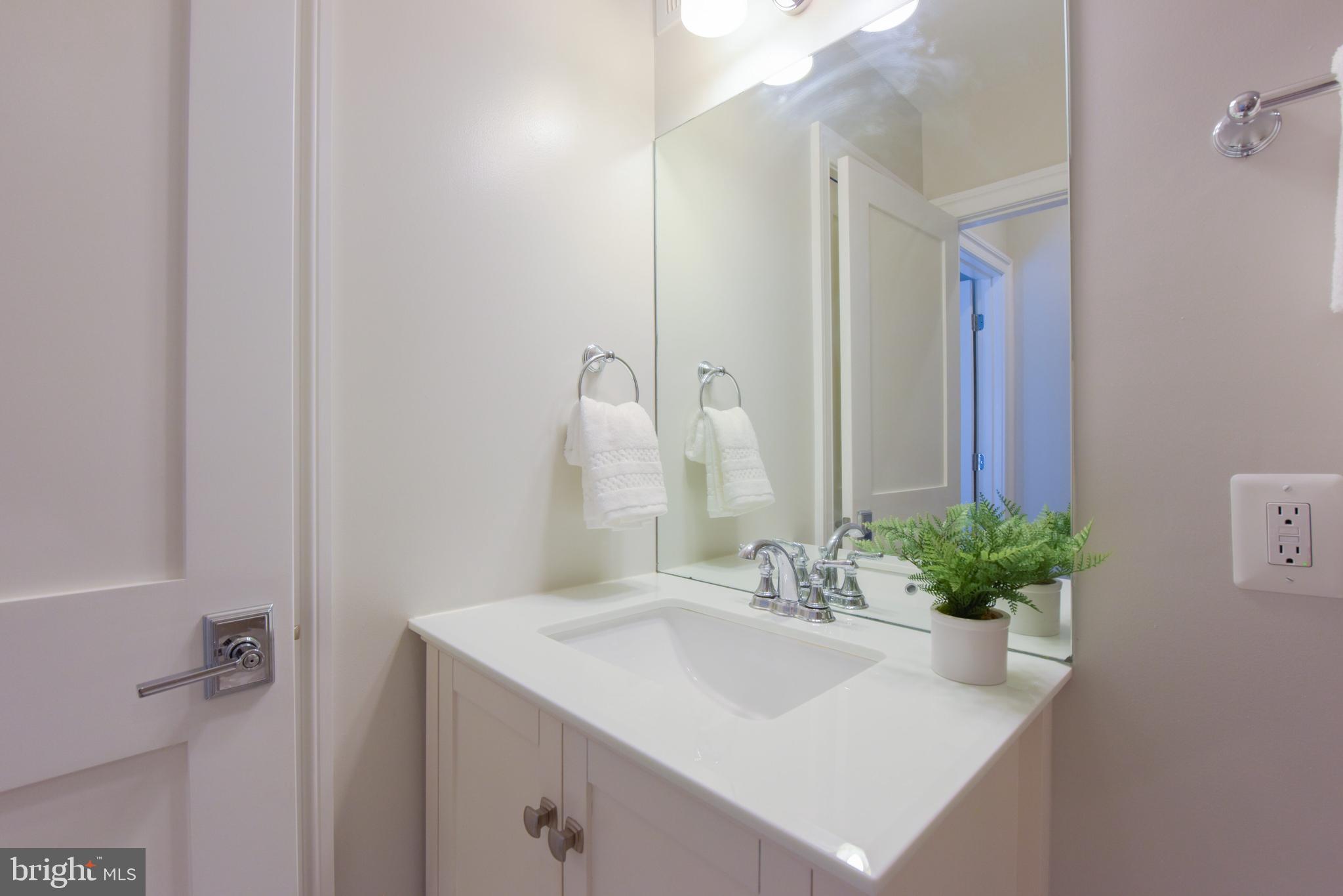 3921 FULTON ST NW #3