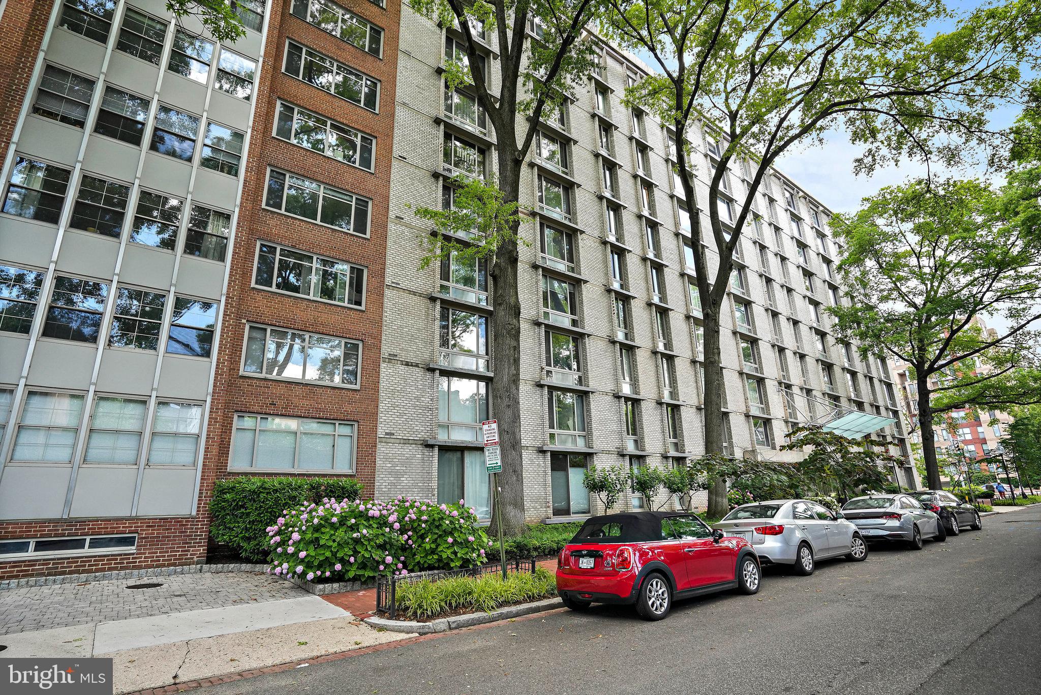 950 25th St NW #1027-N