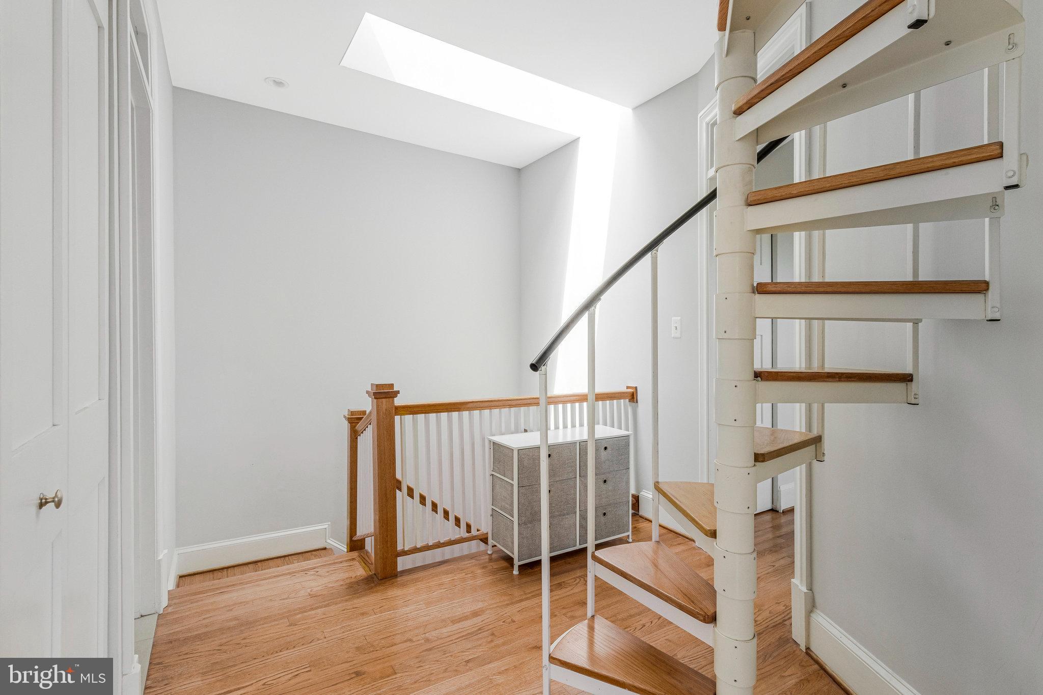 265 KENTUCKY AVE SE