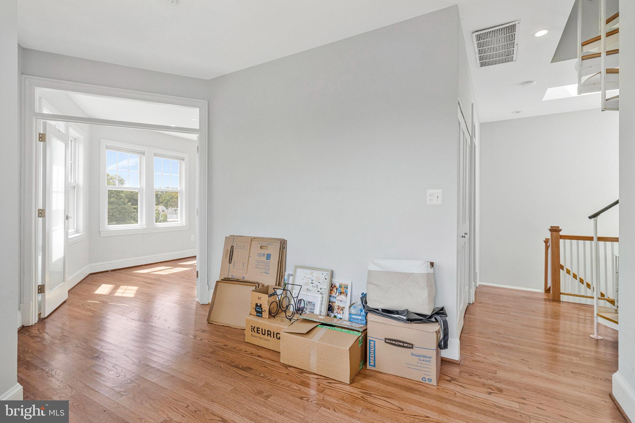 265 KENTUCKY AVE SE