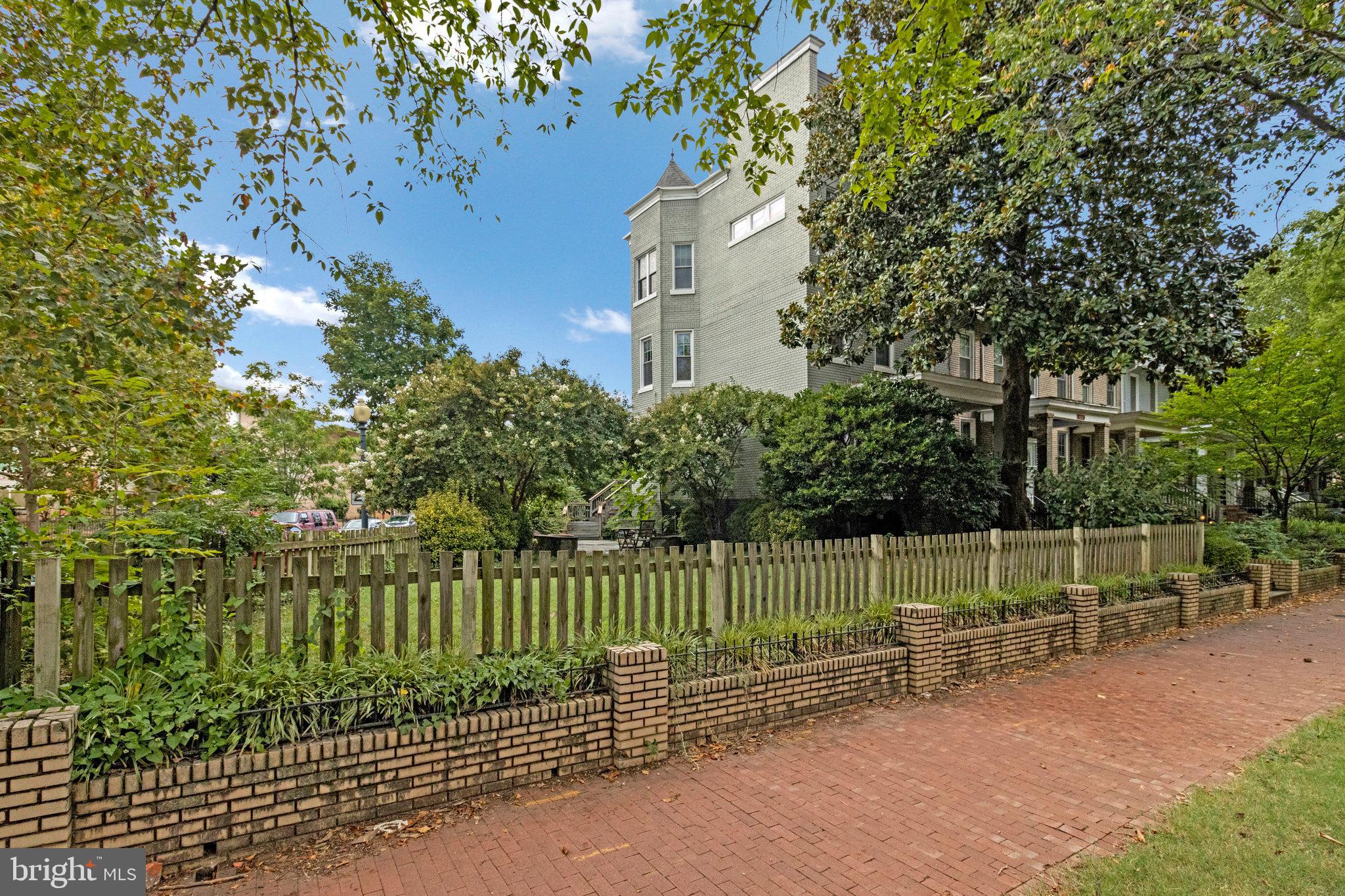 265 KENTUCKY AVE SE