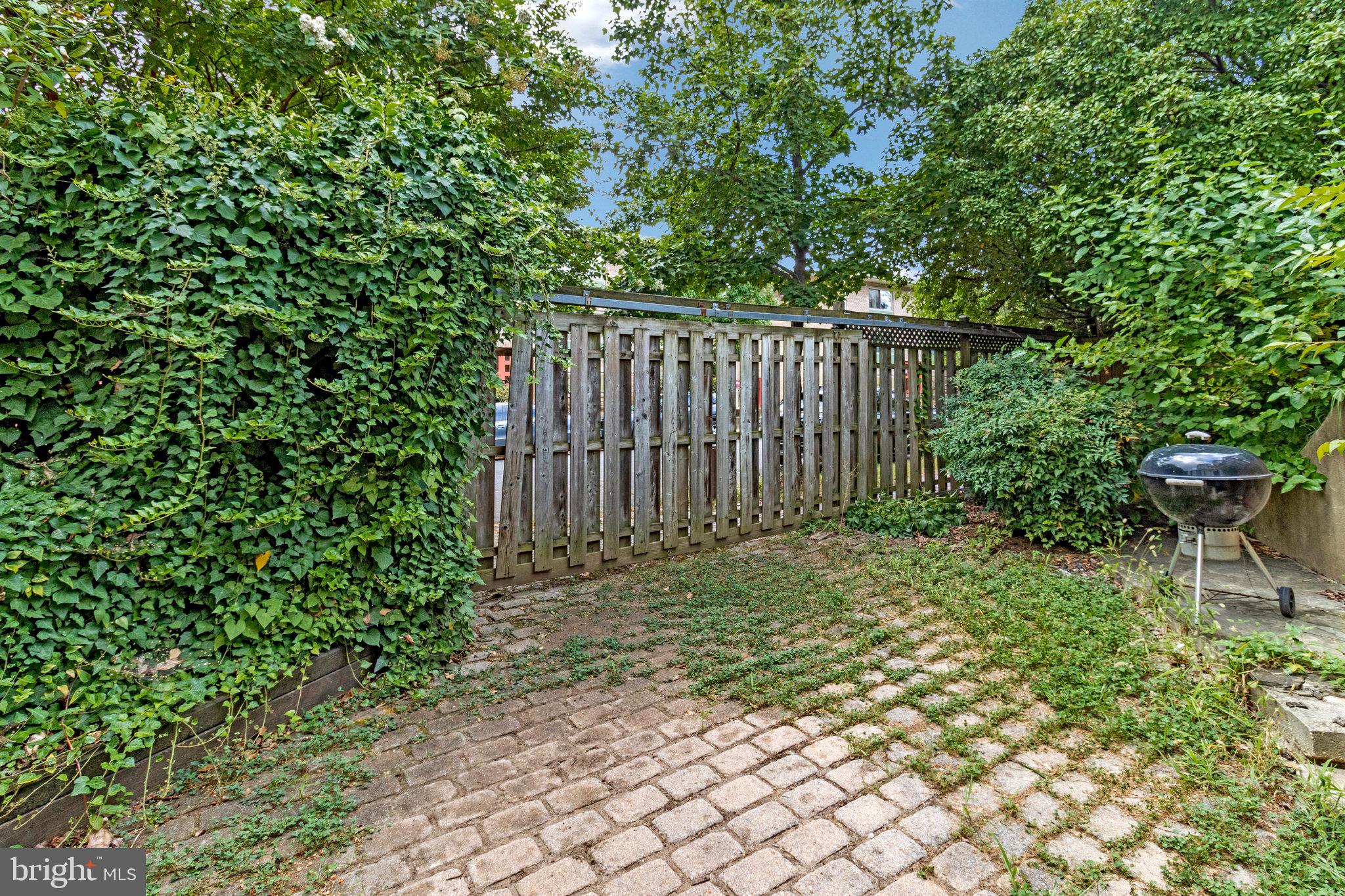 265 KENTUCKY AVE SE