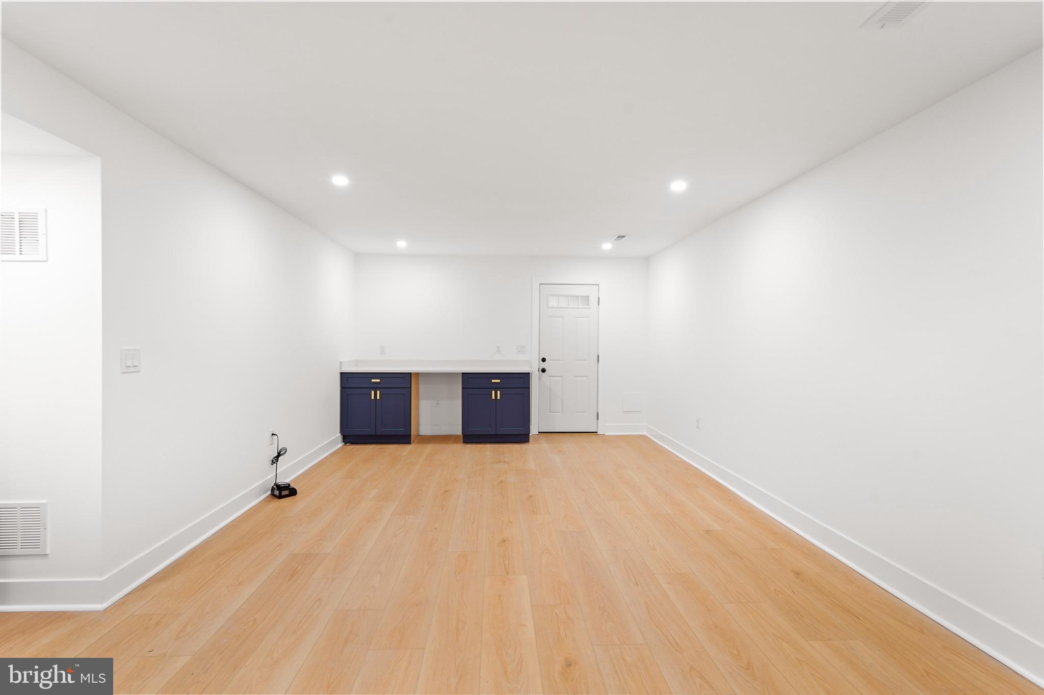 7047 WYNDALE STREET NW