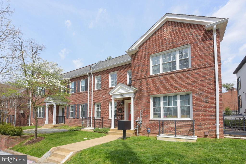 3921 FULTON STREET NW 3