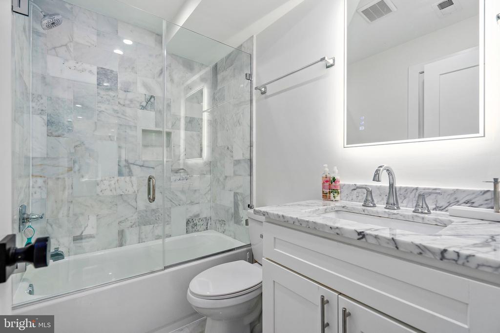 1110 6TH STREET NW 1