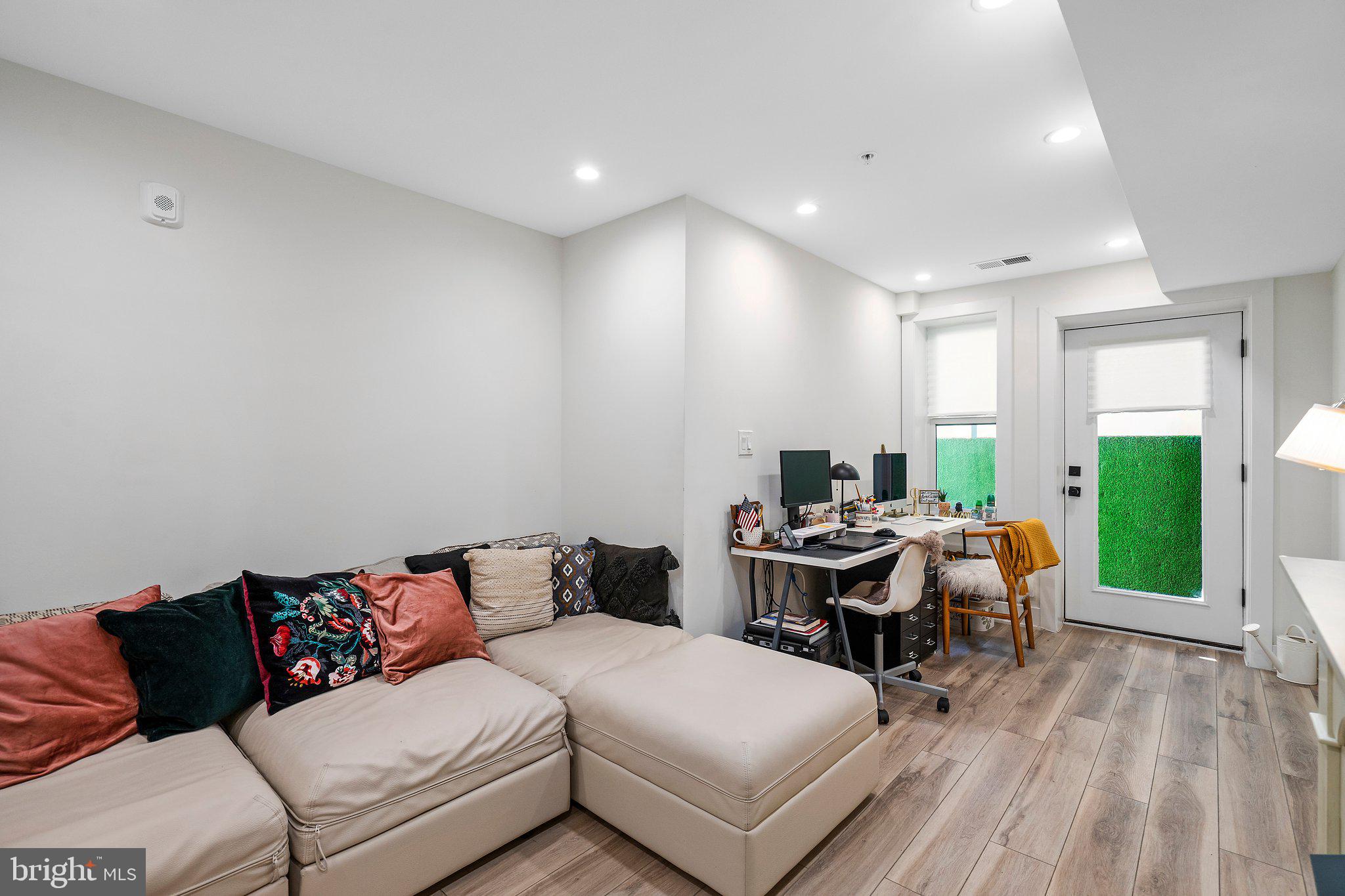 1110 6TH STREET NW 1