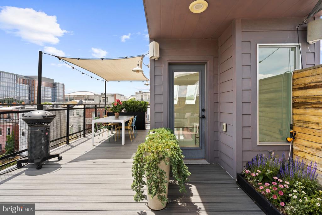 1126 5TH STREET NW Unit: 4