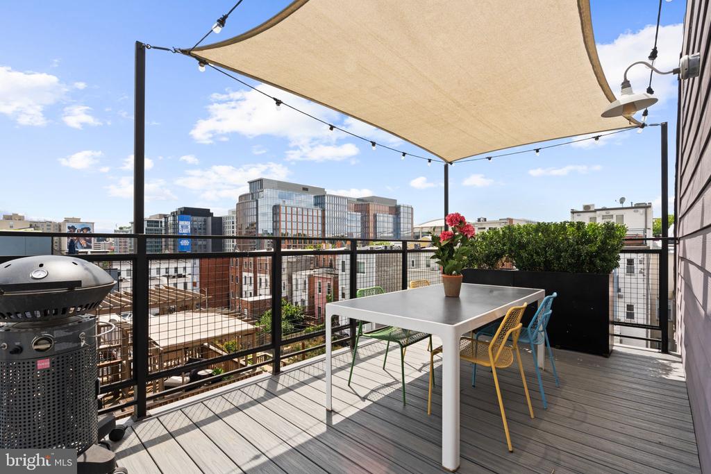 1126 5TH STREET NW Unit: 4
