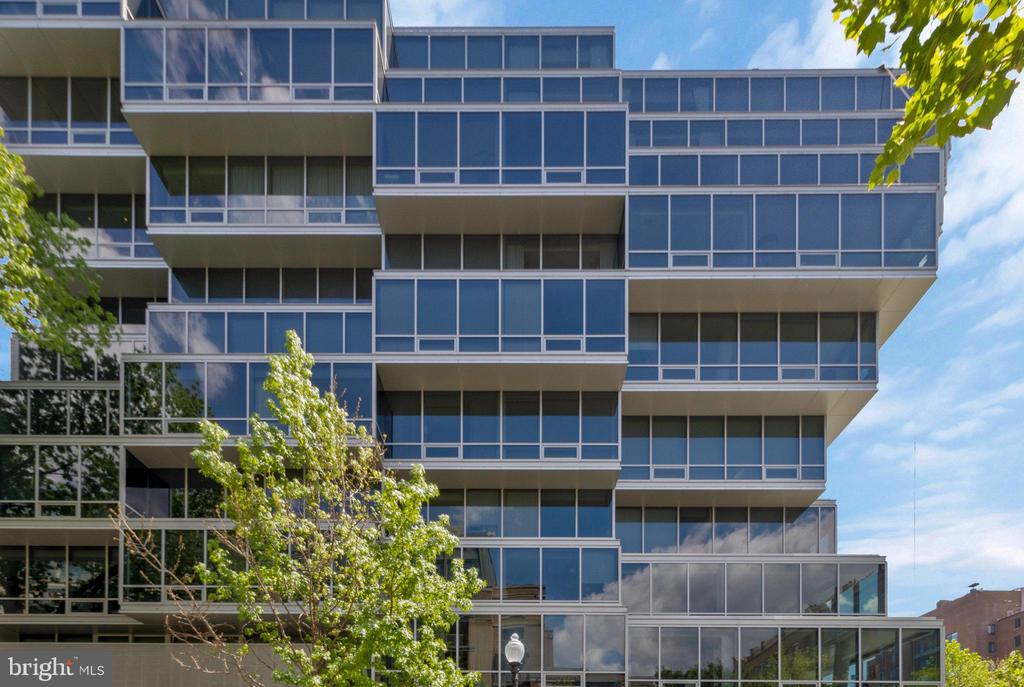 1111 24TH STREET NW Unit: PH107
