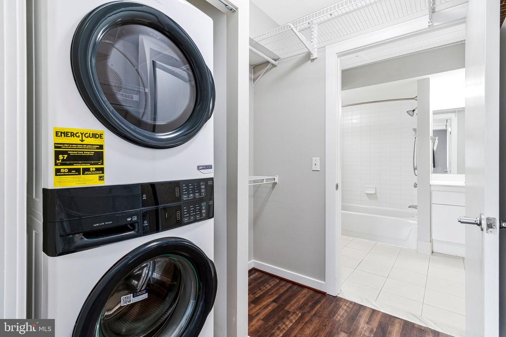 1000 NEW JERSEY AVENUE SE Unit: 916