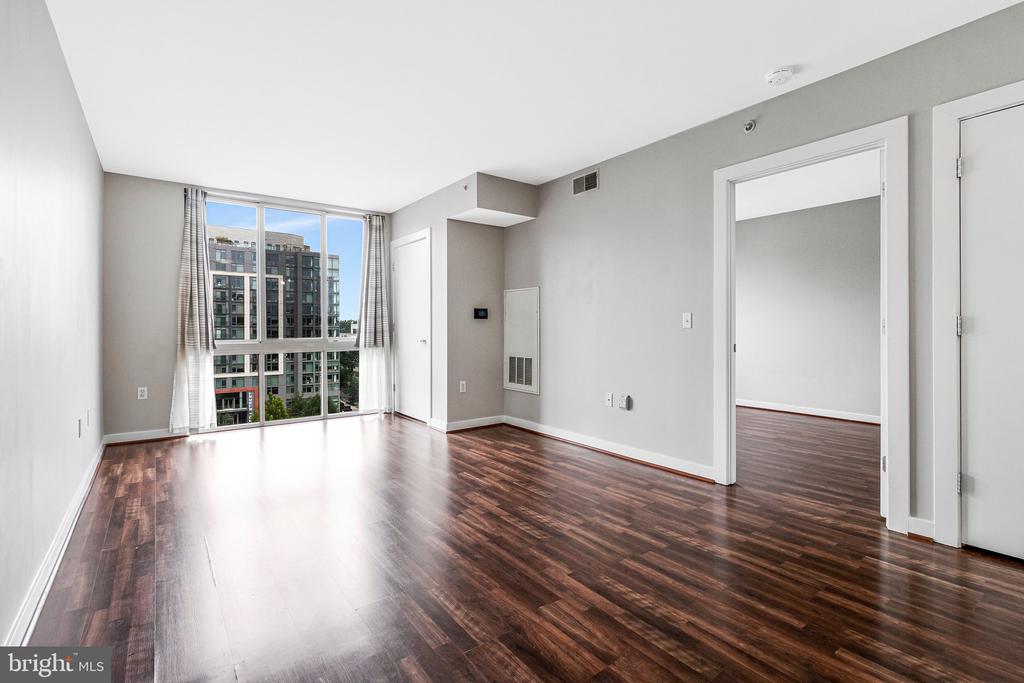 1000 NEW JERSEY AVENUE SE Unit: 916