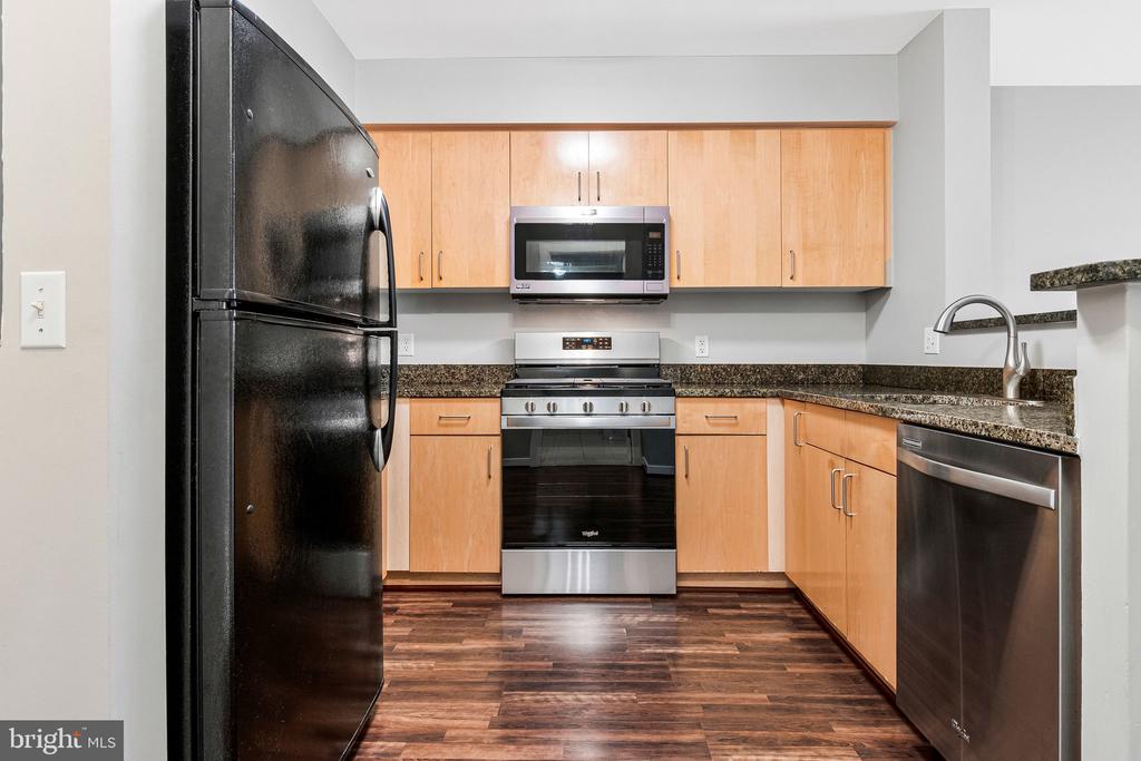 1000 NEW JERSEY AVENUE SE Unit: 916