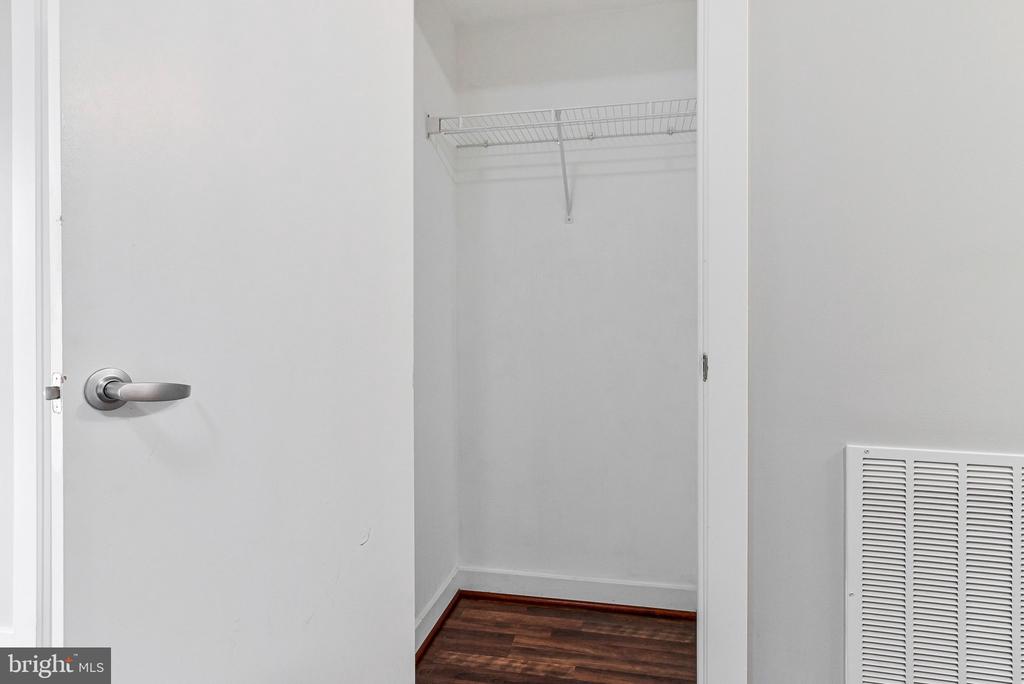 1000 NEW JERSEY AVENUE SE Unit: 916