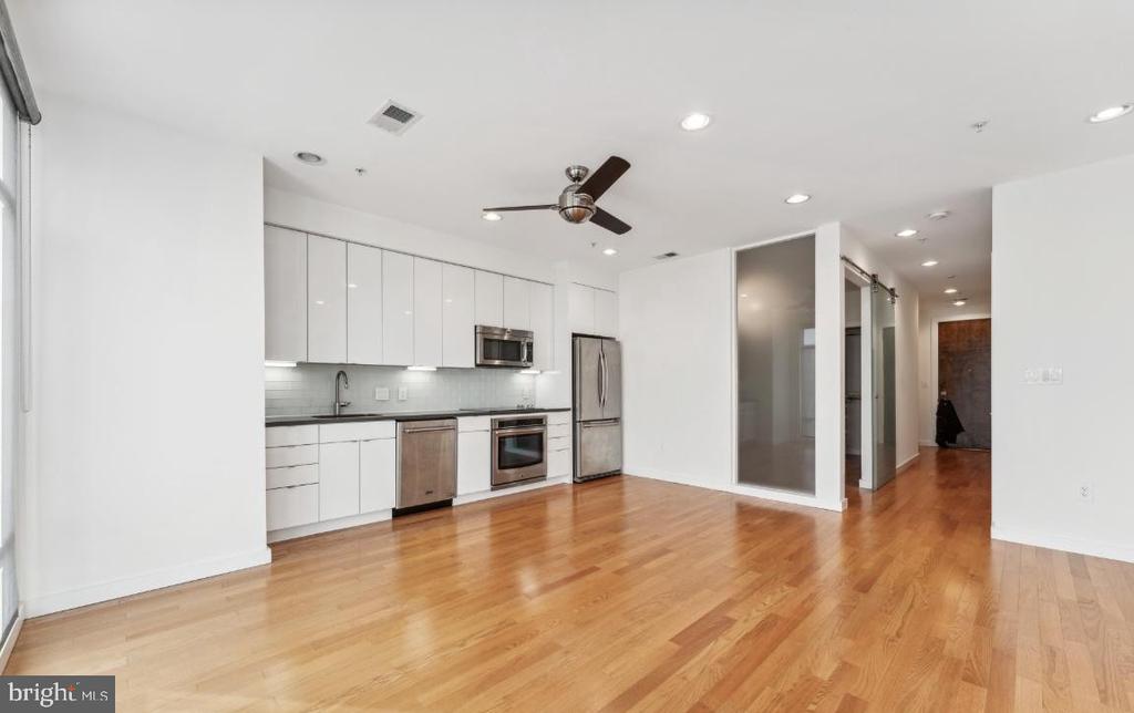 435 R STREET NW Unit: 301