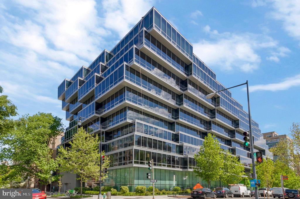 1111 24TH STREET NW Unit: PH107