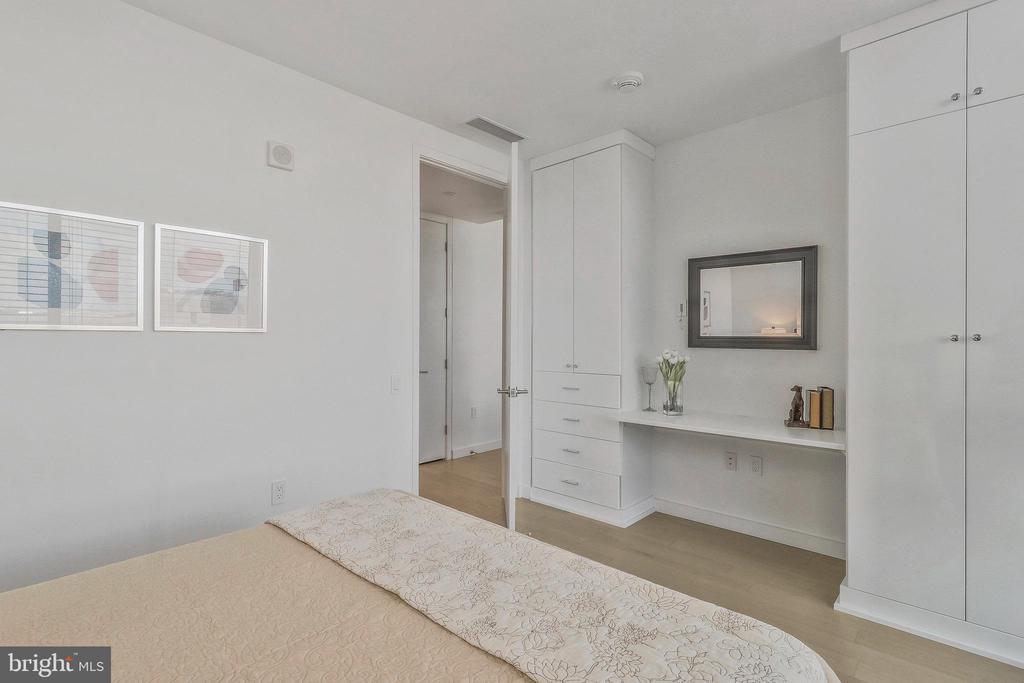 1111 24TH STREET NW Unit: PH107
