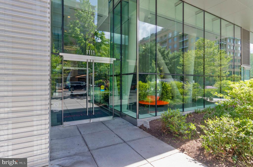 1111 24TH STREET NW Unit: PH107