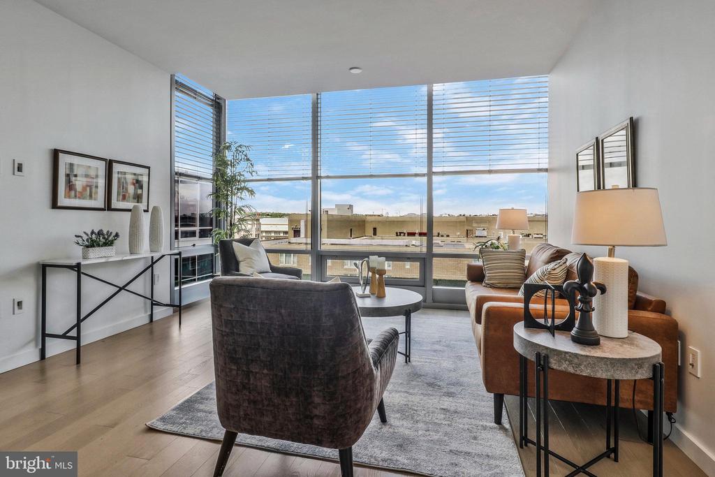 1111 24TH STREET NW Unit: PH107
