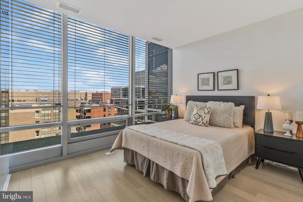 1111 24TH STREET NW Unit: PH107