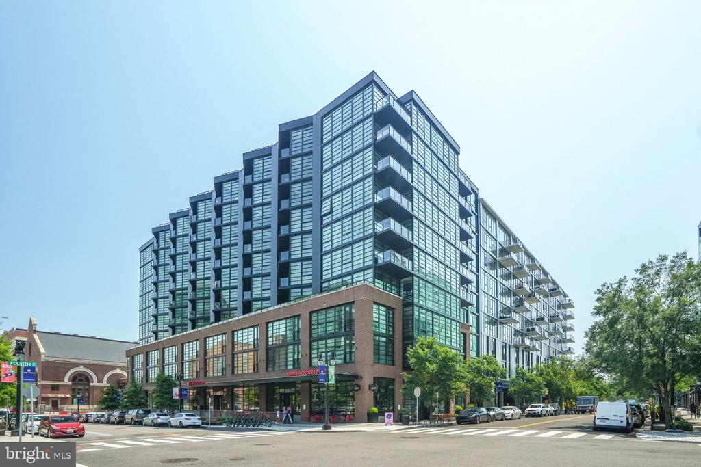 1300 4TH STREET SE Unit: 705