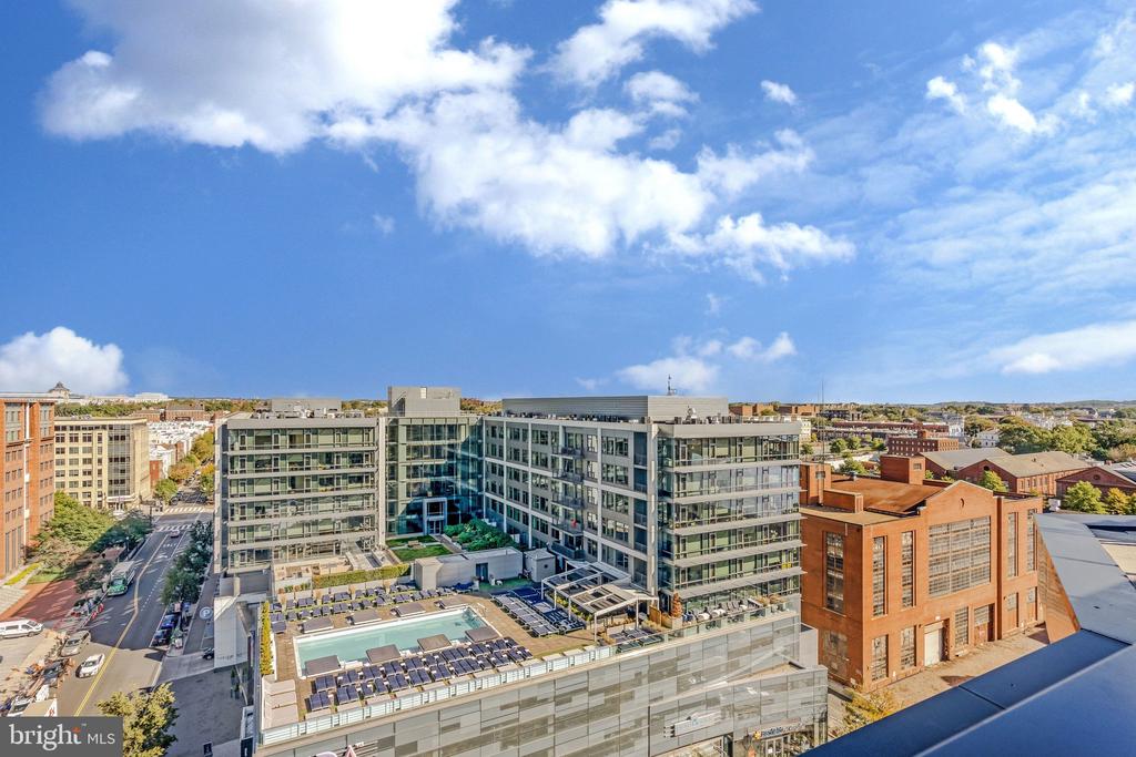 1300 4TH STREET SE Unit: 705