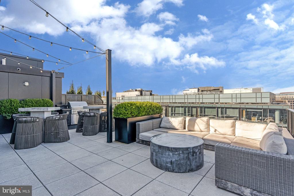 1300 4TH STREET SE Unit: 705