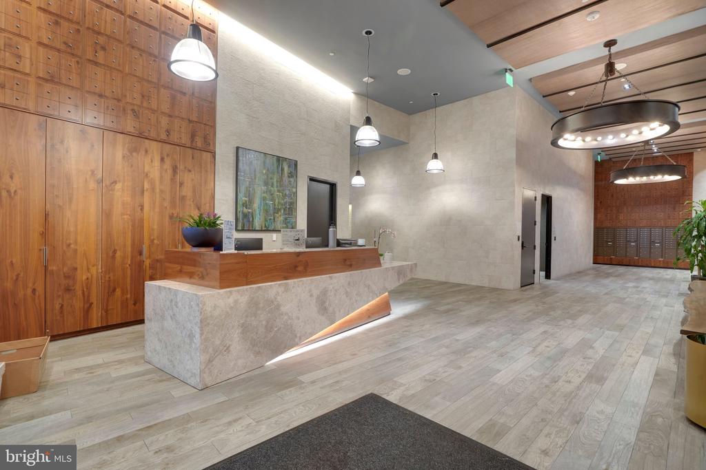 1300 4TH STREET SE Unit: 705