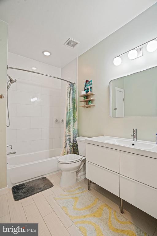 435 R STREET NW Unit: 301WASHINGTON