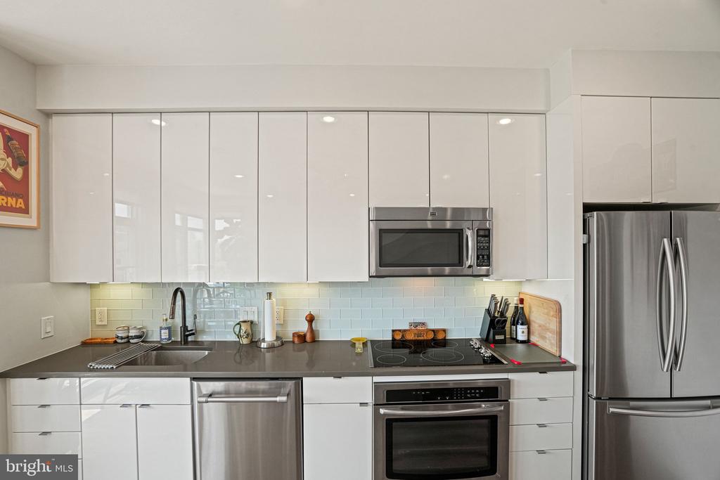 435 R STREET NW Unit: 301WASHINGTON