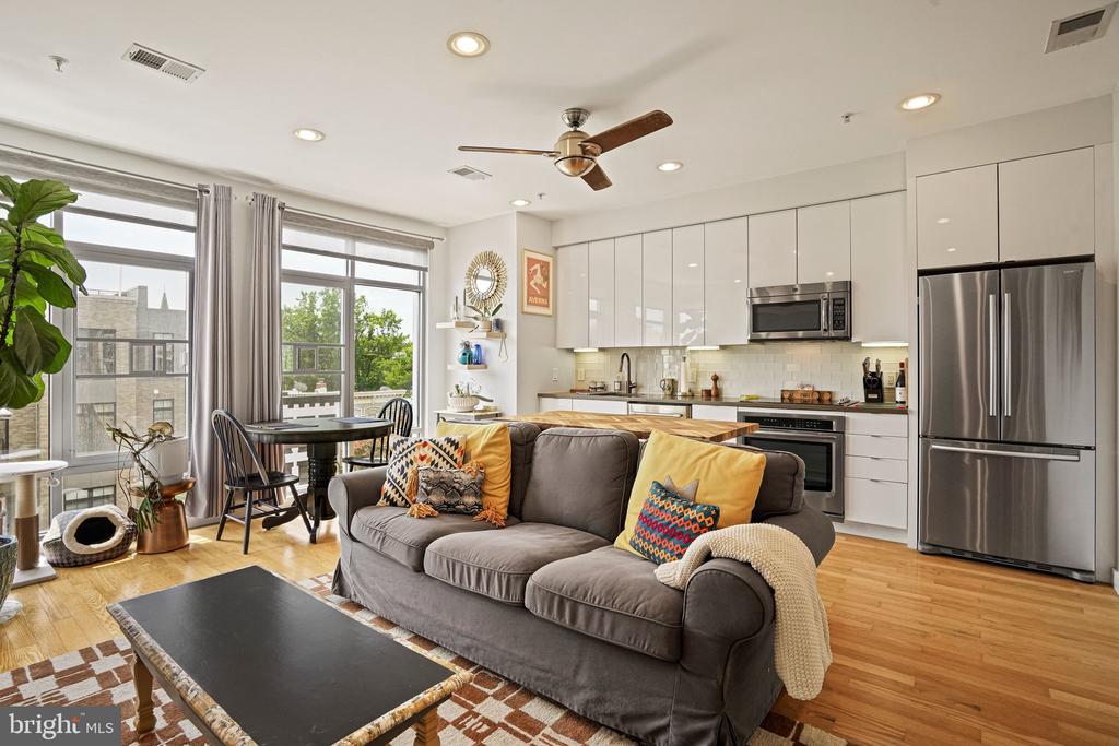 435 R STREET NW Unit: 301WASHINGTON