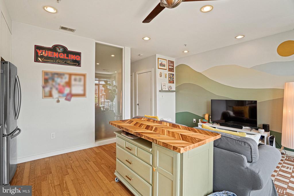 435 R STREET NW Unit: 301WASHINGTON