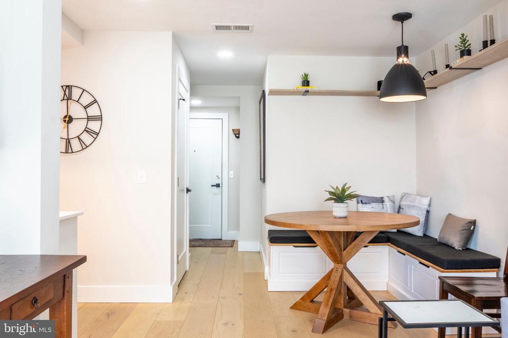 919 12TH STREET NE Unit: 305
