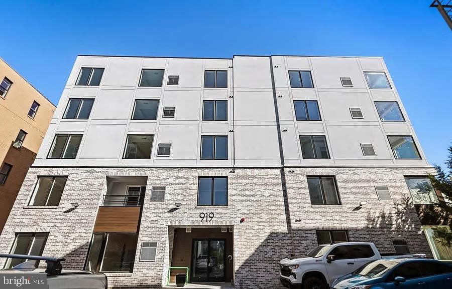 919 12TH STREET NE Unit: 305