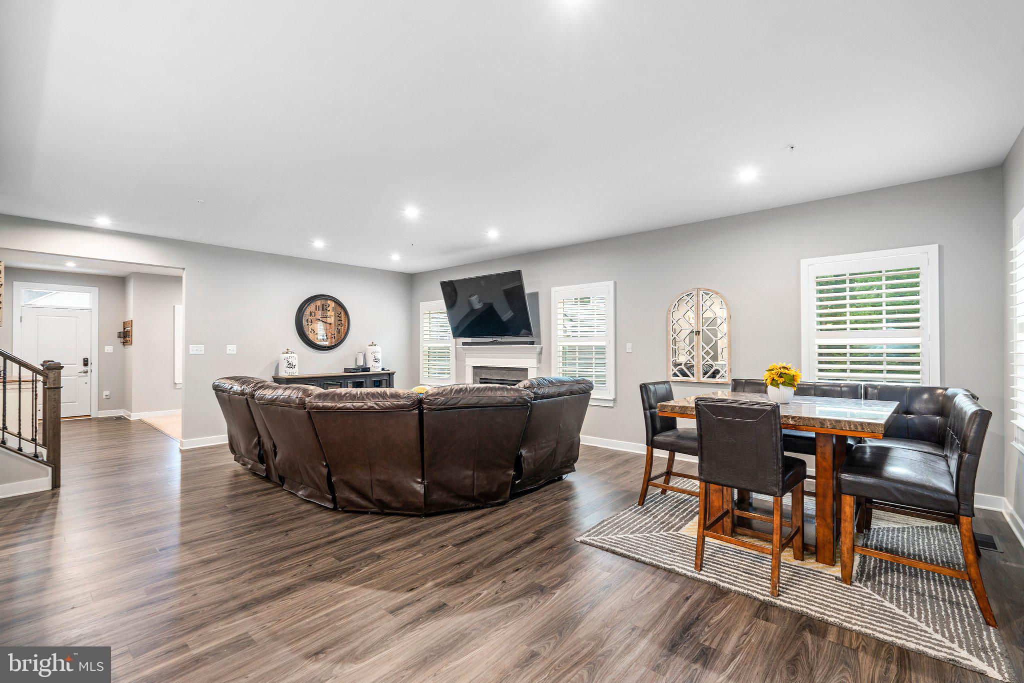 1432 SERVICE BERRY WAY