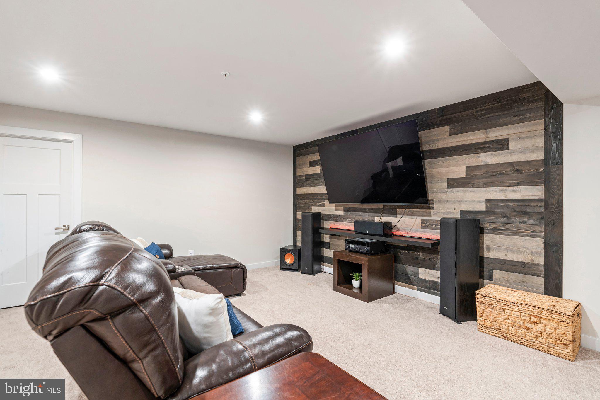 1432 SERVICE BERRY WAY