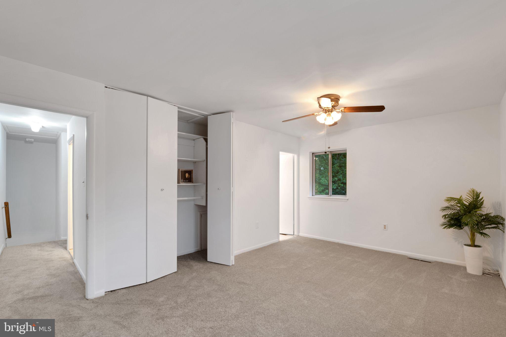 559 Lanny Ct