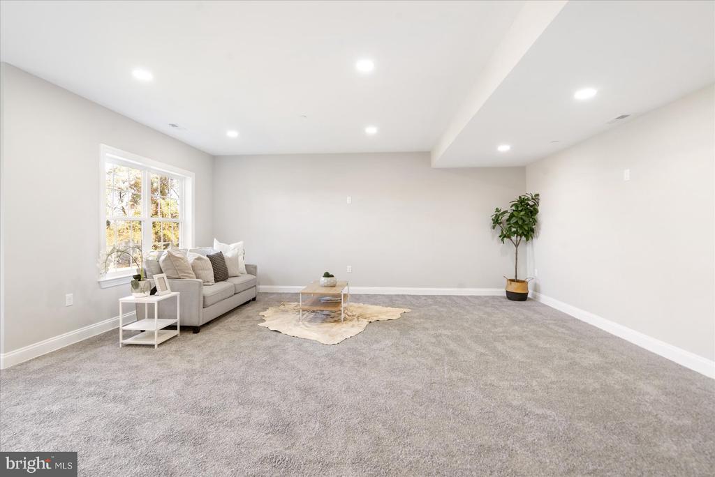 222 Elizabeth Ave