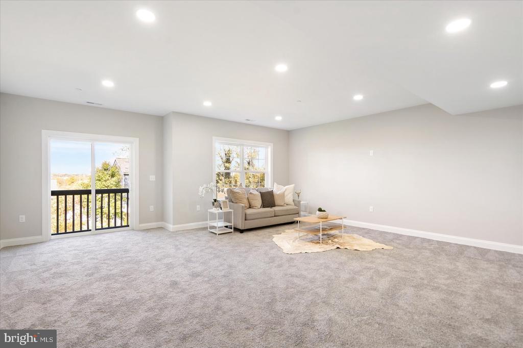 222 Elizabeth Ave