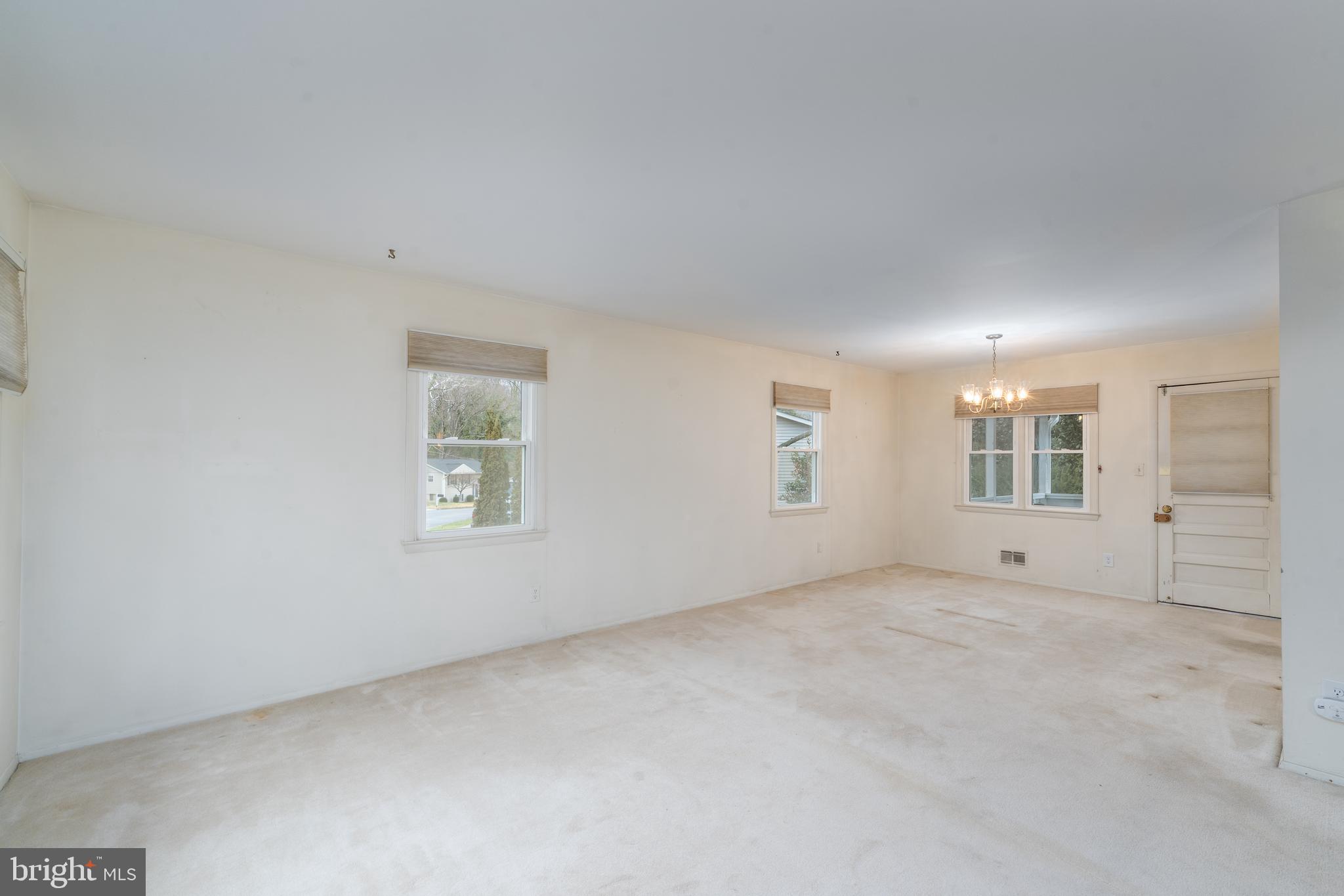1419 MARINER DRIVE