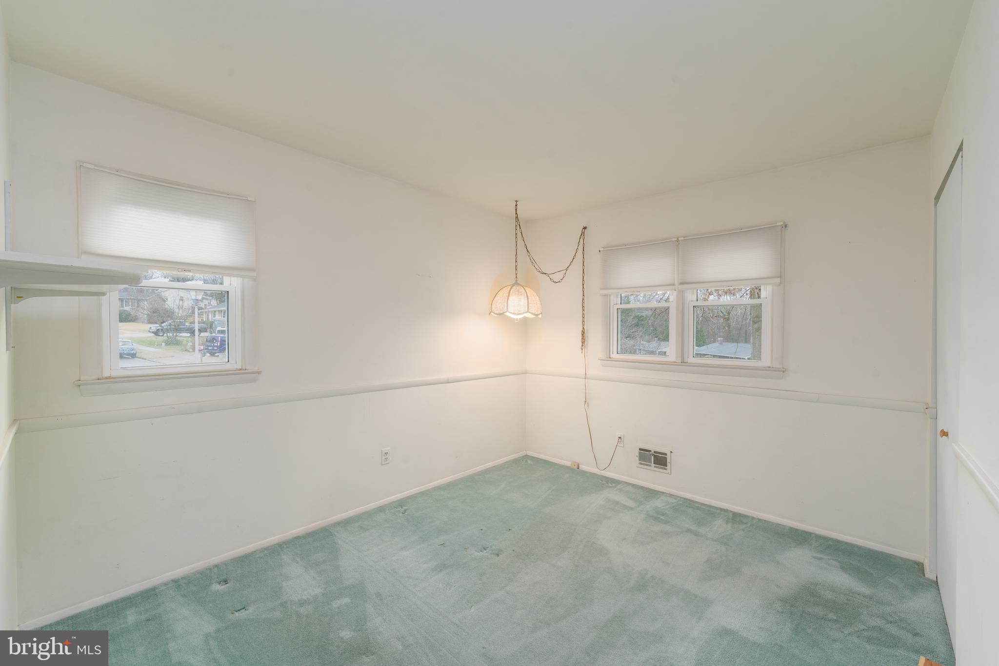 1419 MARINER DRIVE