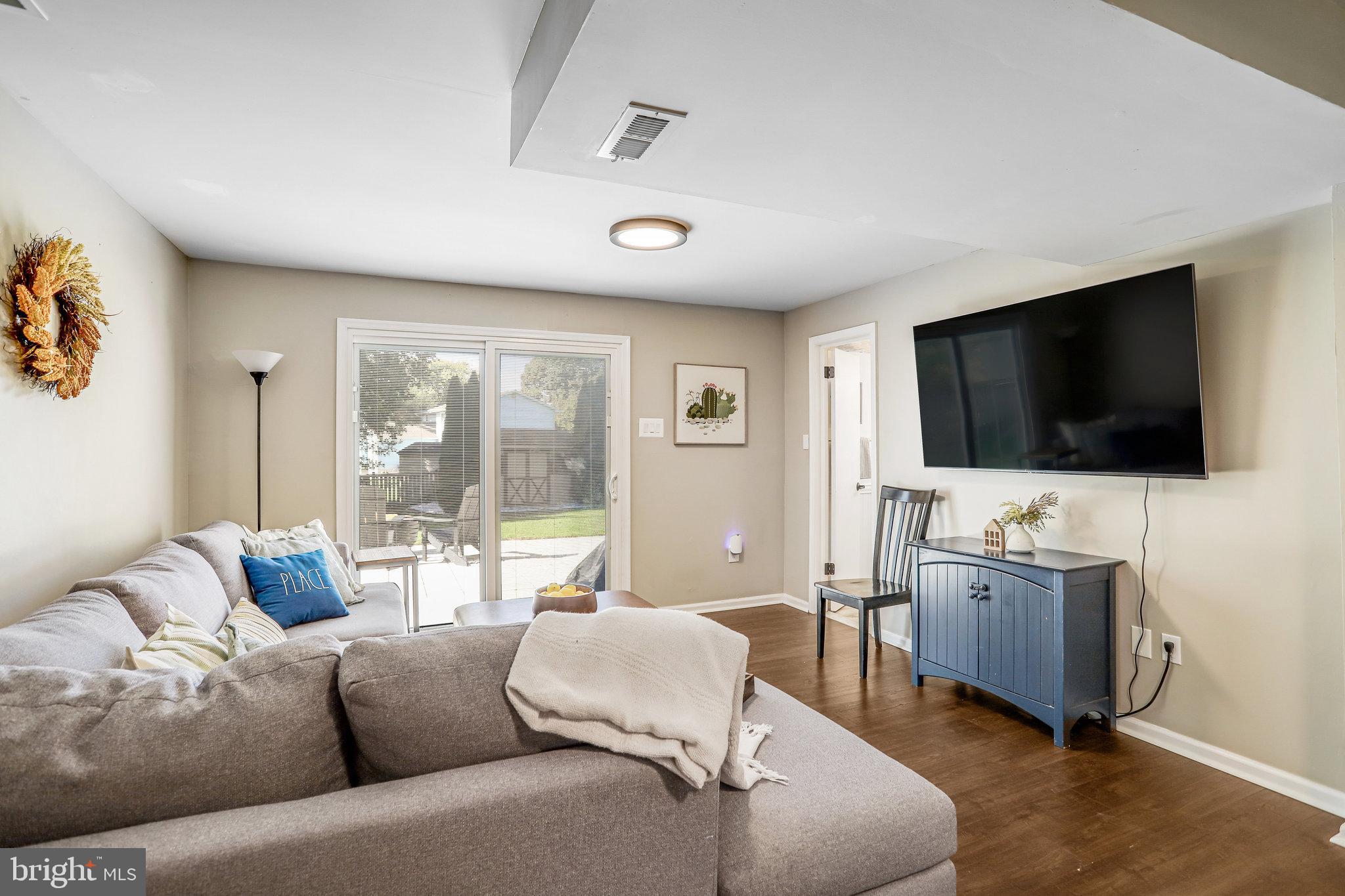 1712 GEMINI DRIVE