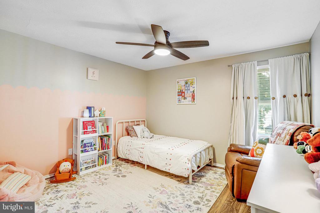 1712 GEMINI DRIVE