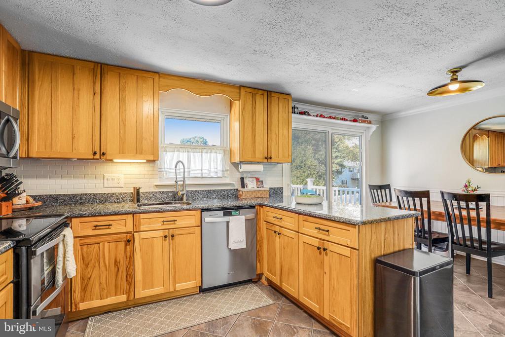 1712 GEMINI DRIVE