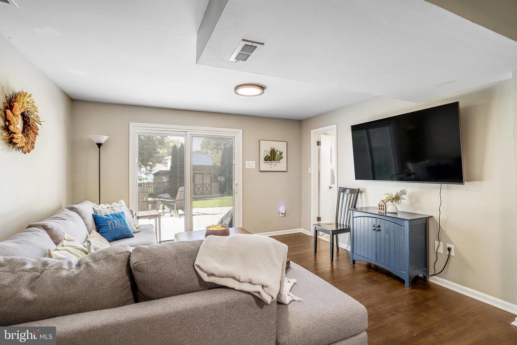 1712 GEMINI DRIVE